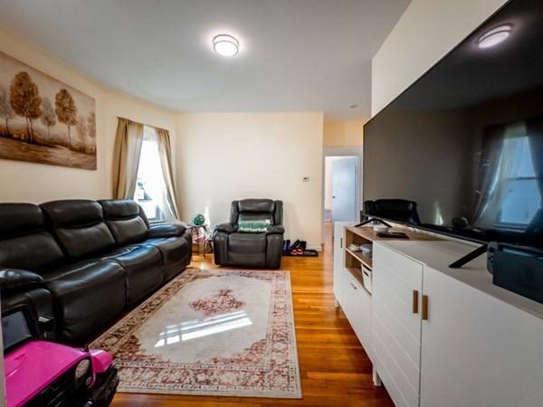18 Egleston #2, Boston, MA 02130