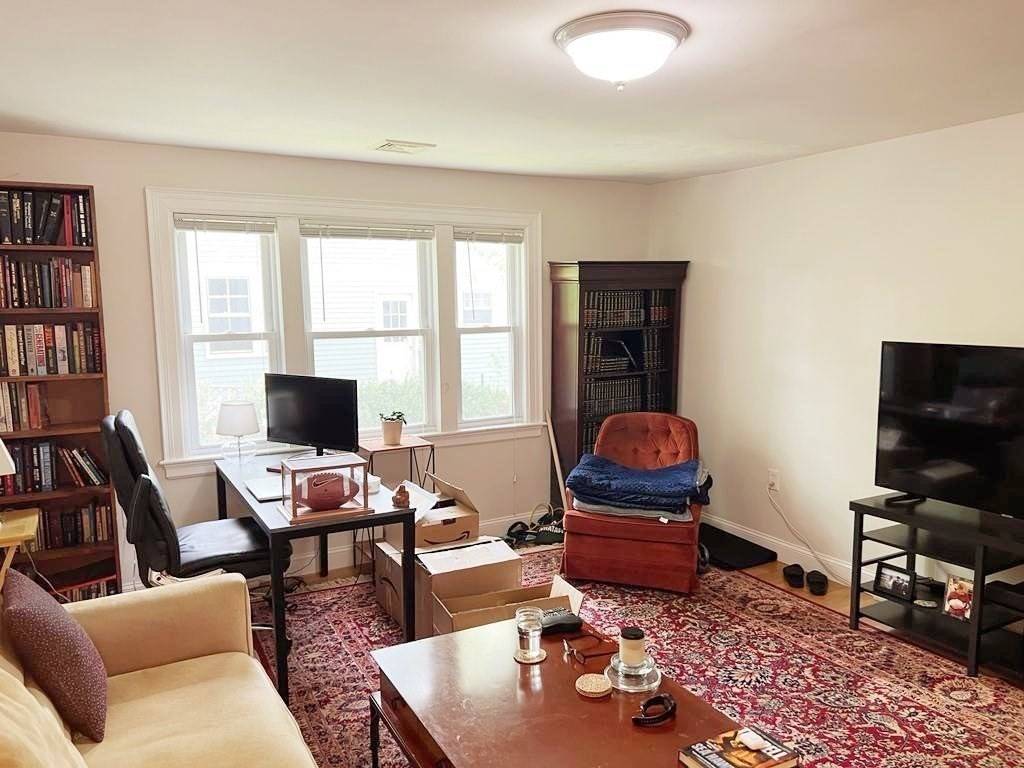 Newton, MA 02458,217 Bellevue Street #2
