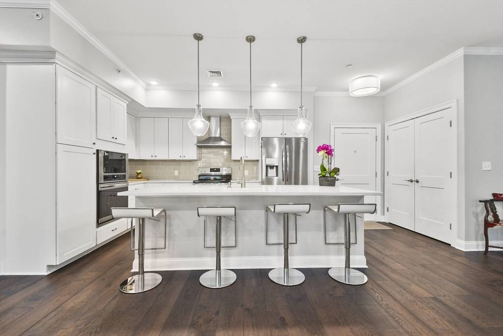 635 Old Post Road #303, Sharon, MA 02067