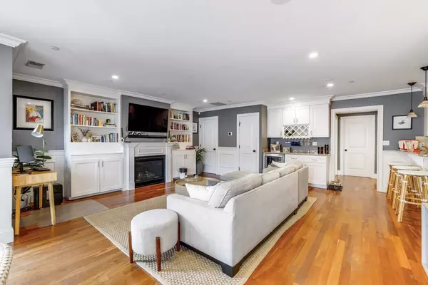 Boston, MA 02127,49 L St #3