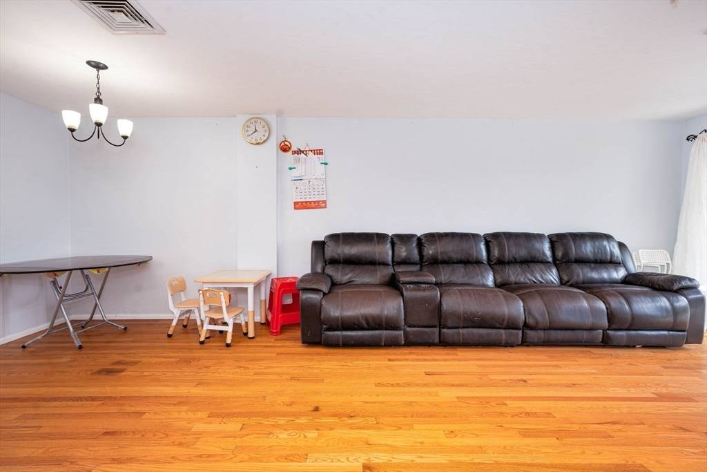 Quincy, MA 02169,230 Willard St #204