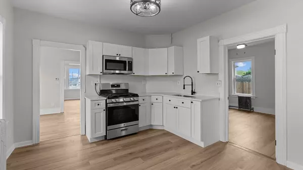 Fall River, MA 02721,835-837 Stafford Rd