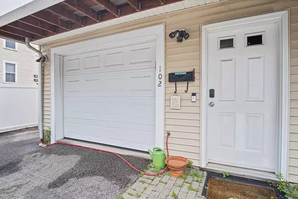 Woburn, MA 01801,102 Prospect St #102