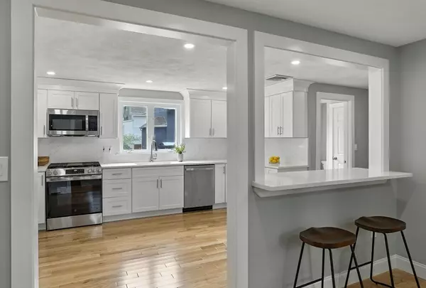 Wakefield, MA 01880,28 Lake St #B