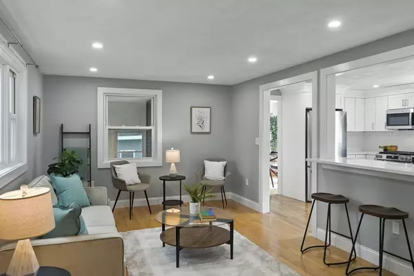 Wakefield, MA 01880,28B Lake St