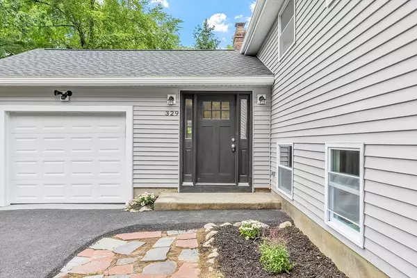 Holliston, MA 01746,329 Gorwin Dr