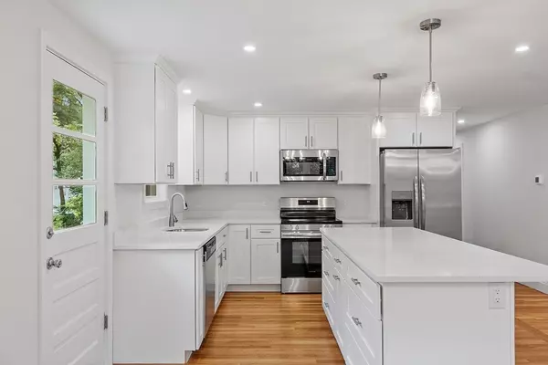 Holliston, MA 01746,329 Gorwin Dr
