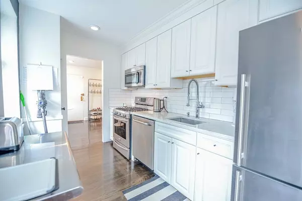 Boston, MA 02127,145 Farragut Rd #3