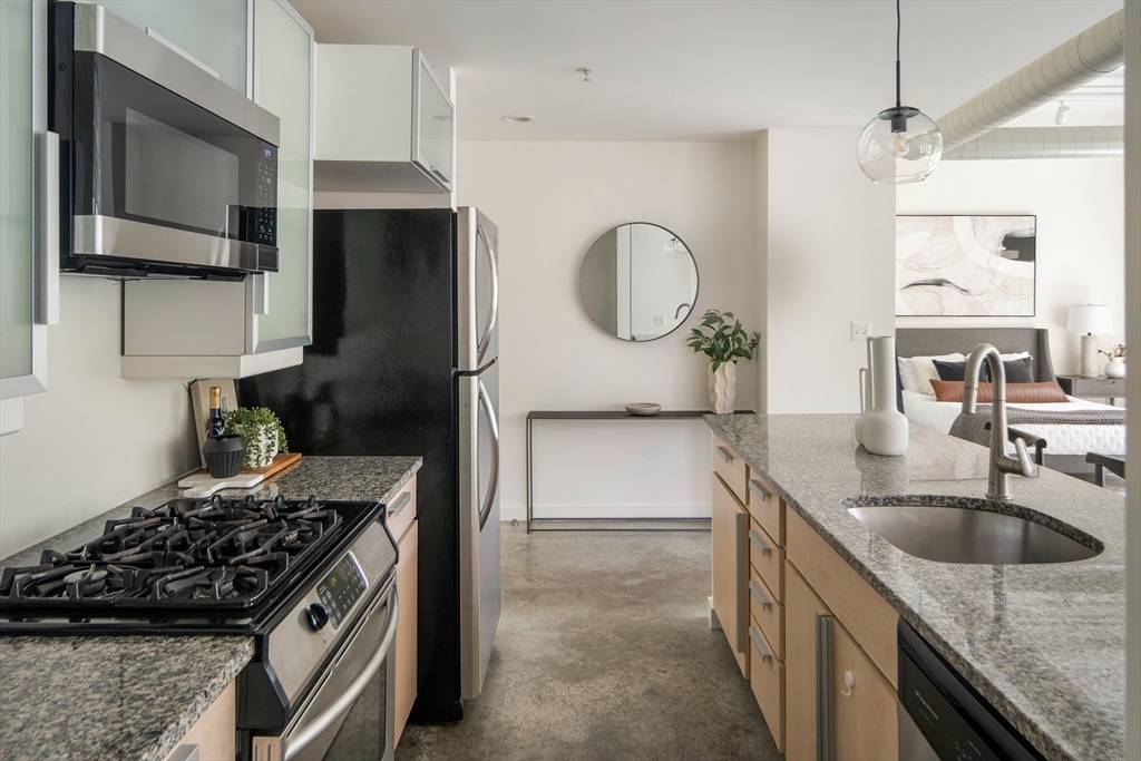 Boston, MA 02118,139 E Berkeley #402
