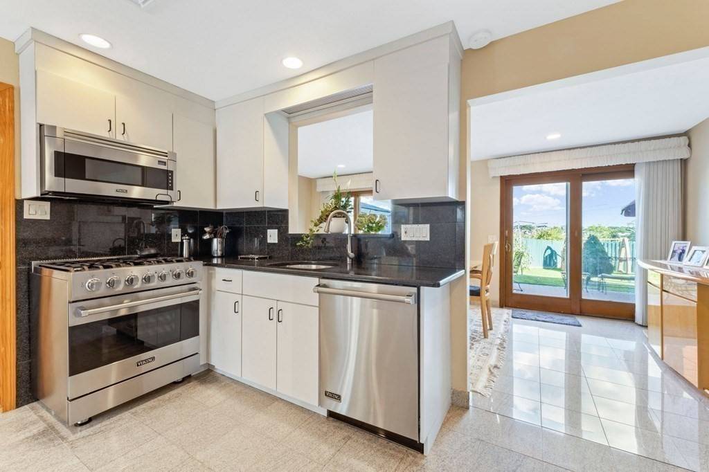 19 Swan Ave #B, Boston, MA 02128