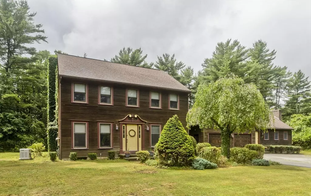 Monson, MA 01057,11 Fenton Rd