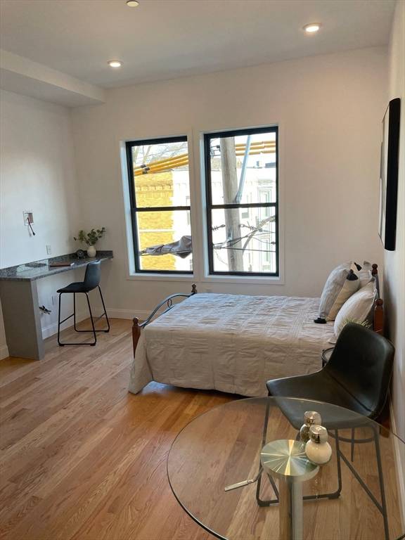 52 Washington Ave #302, Chelsea, MA 02150