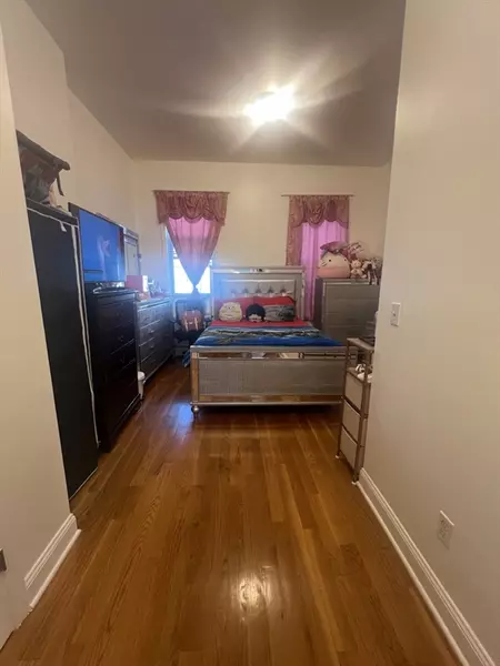 36 Hawthrone St #2, Chelsea, MA 02150