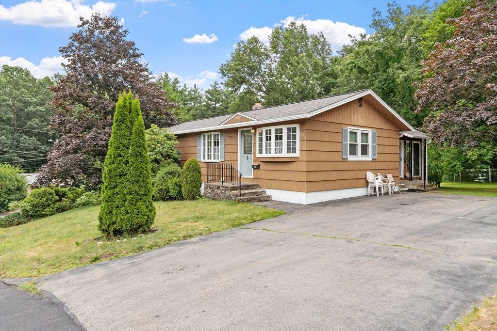 Leominster, MA 01453,55 Lisa Dr