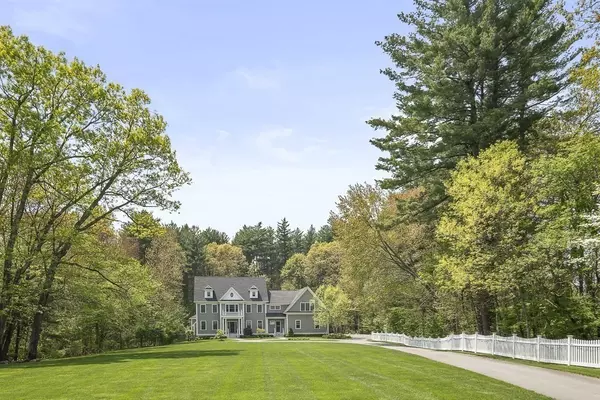 Concord, MA 01742,987 Lowell Rd