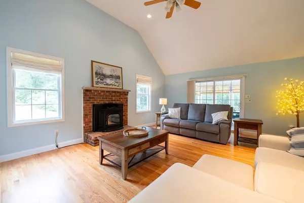 Groton, MA 01450,37 Cow Pond Brook Rd