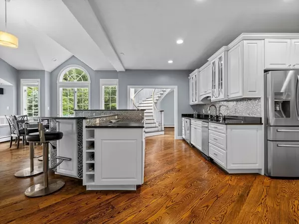 Dover, MA 02030,18 Old Colony Dr