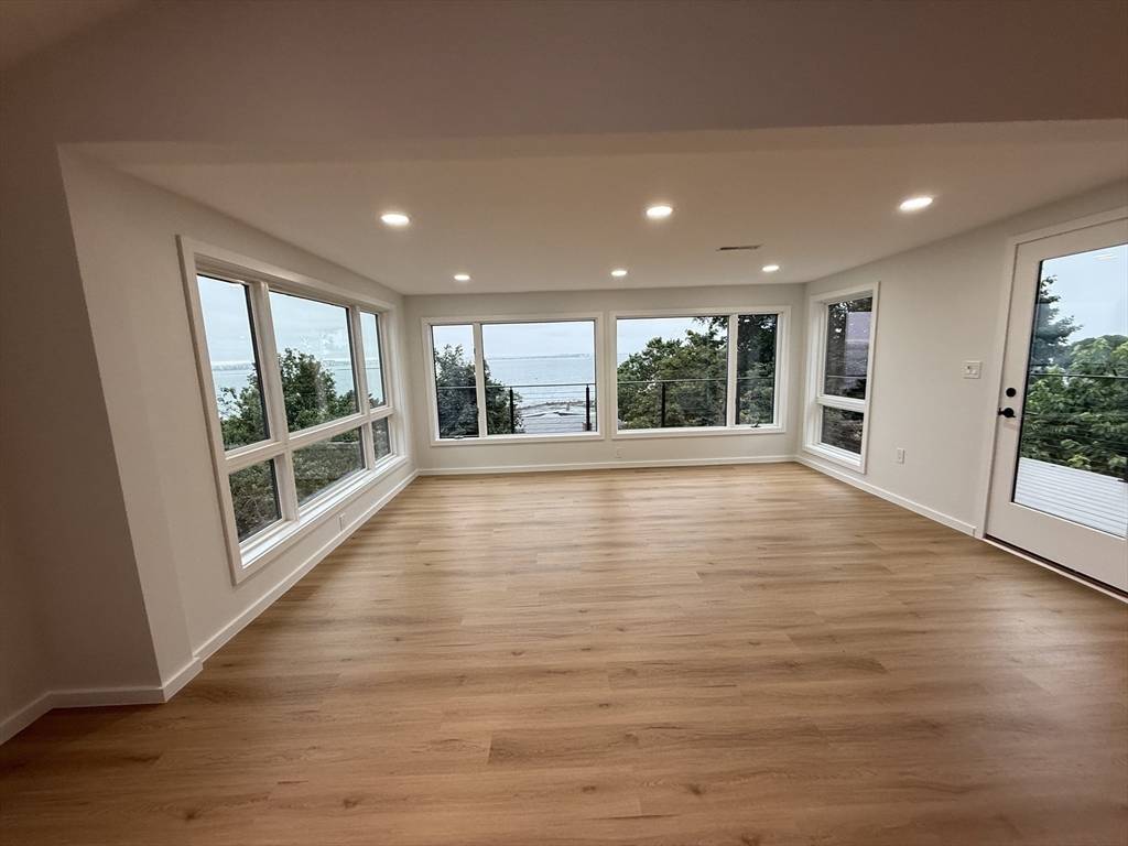 Winthrop, MA 02152,50 Cliff Ave #1