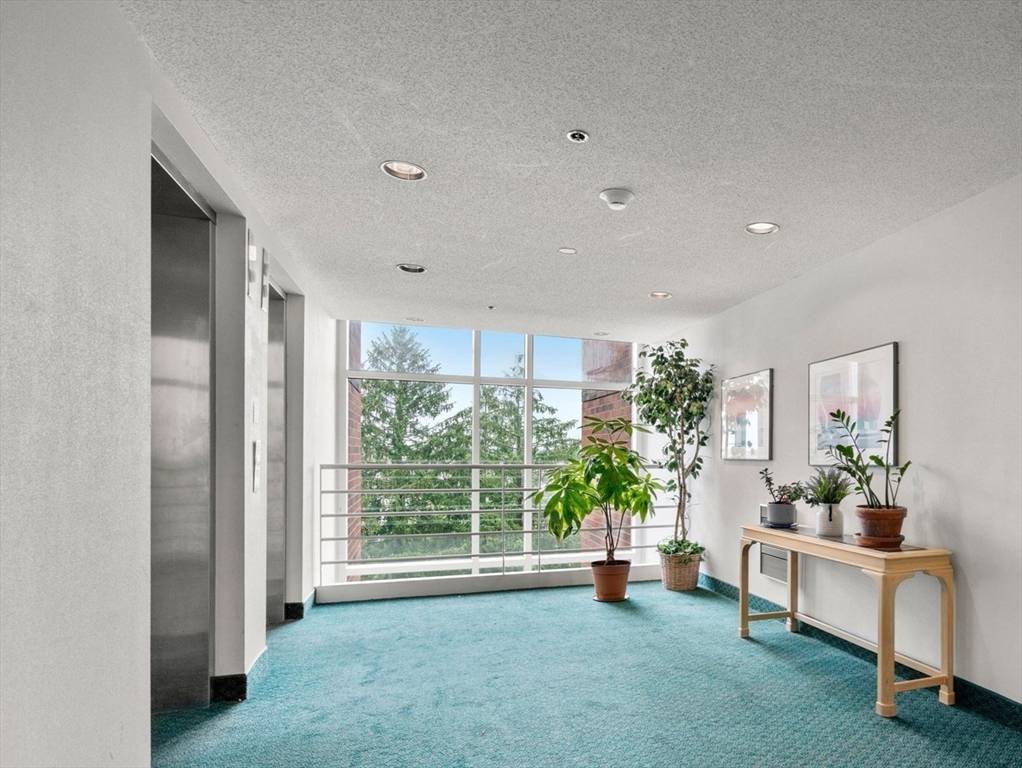 Weymouth, MA 02190,160 Burkhall St #404