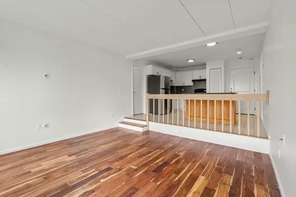 Weymouth, MA 02190,160 Burkhall St #404