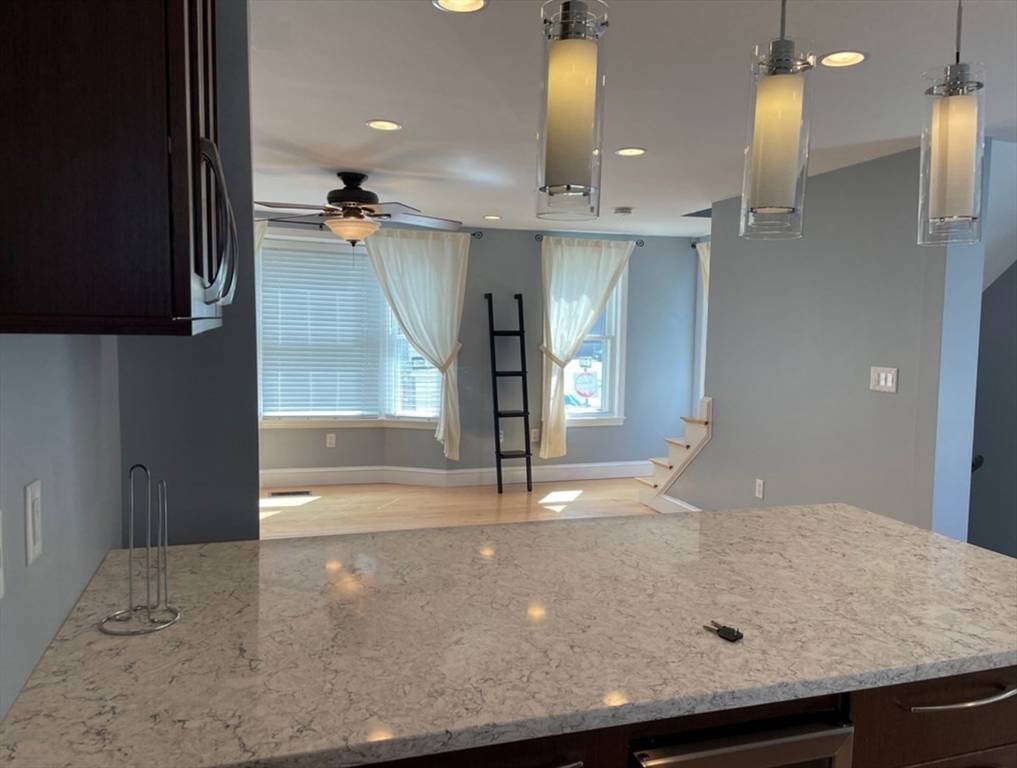 Boston, MA 02127,283 C St #1