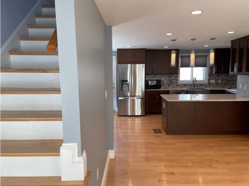 Boston, MA 02127,283 C St #1