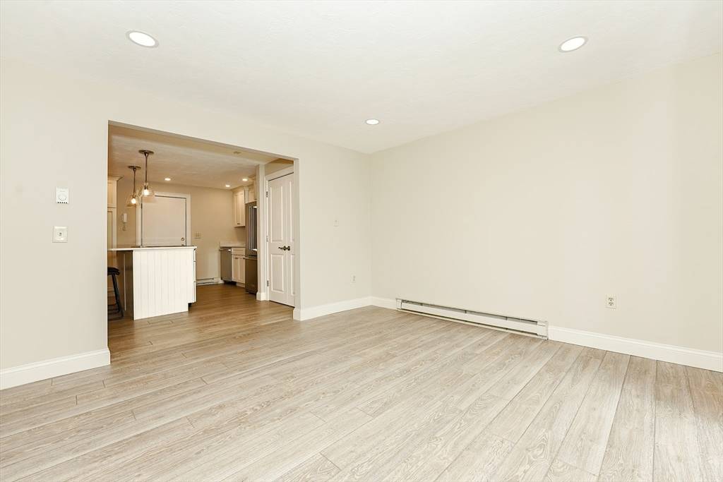 Grafton, MA 01519,151 Providence Rd #15
