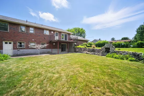 Springfield, MA 01129,22 Woodland Road