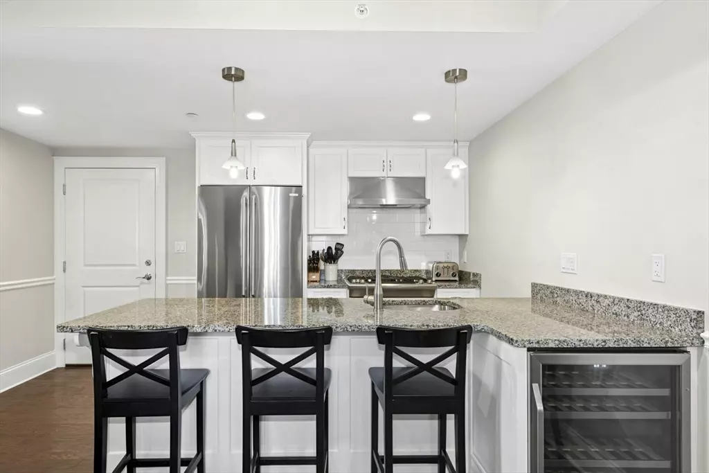 Boston, MA 02127,616 E 4th St #204