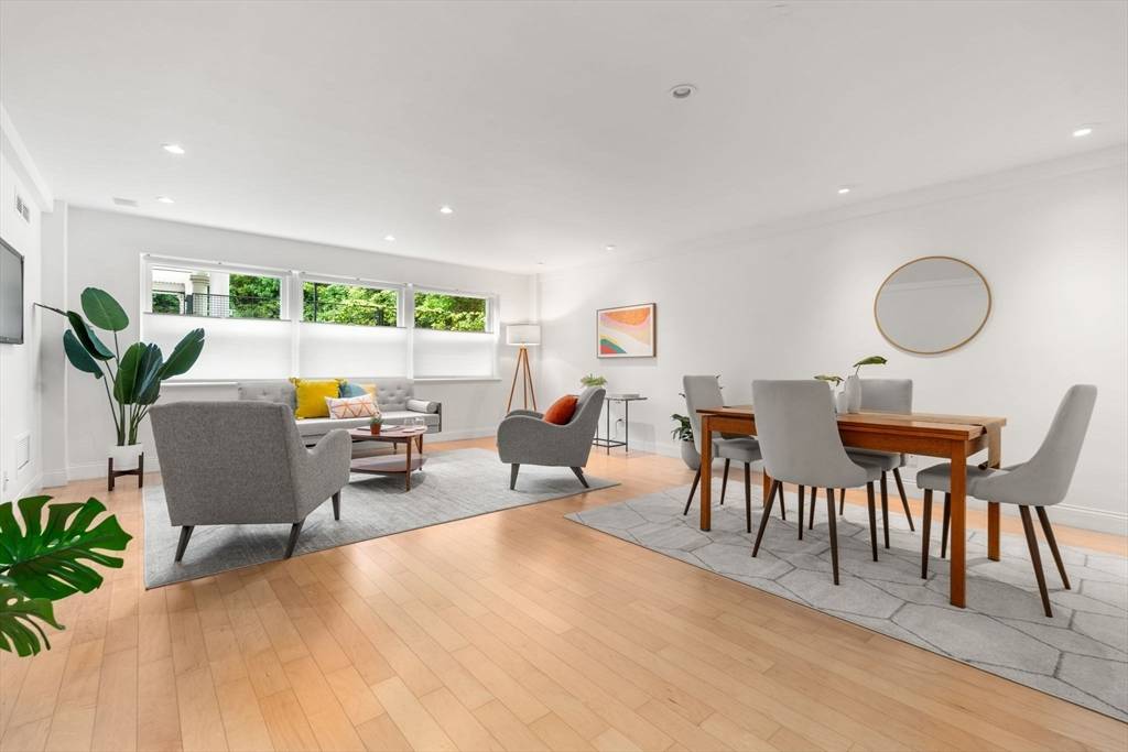Brookline, MA 02446,1600 Beacon St #303