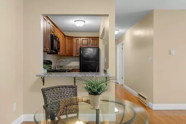 Barnstable, MA 02601,800 Bearses Way #1WD