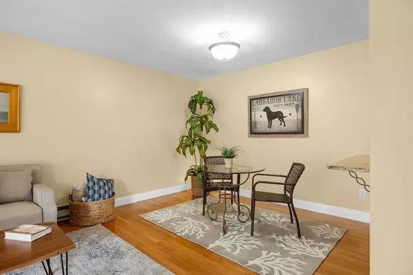Barnstable, MA 02601,800 Bearses Way #1WD