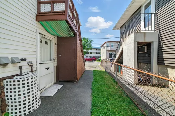 Revere, MA 02151,16 Belgrade St