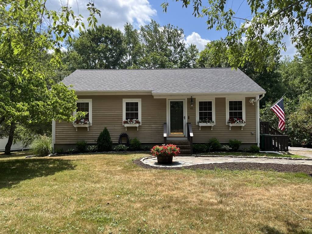Pembroke, MA 02359,43 Pleasant St