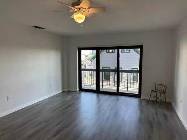 Lynn, MA 01902,12 Chancery Ct #205