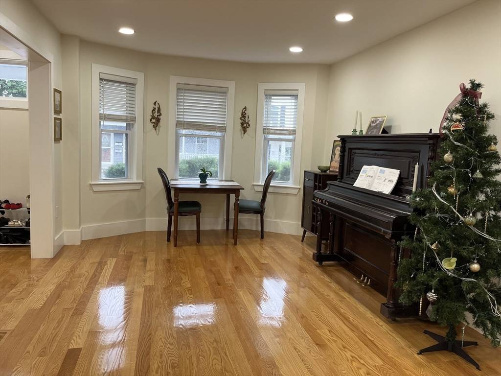 Boston, MA 02124,9 Hutchinson St #1