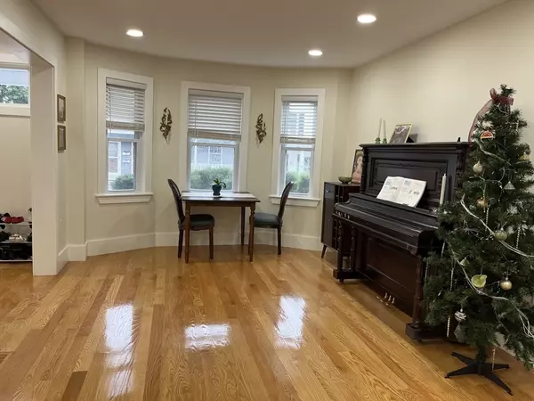 Boston, MA 02124,9 Hutchinson St #1