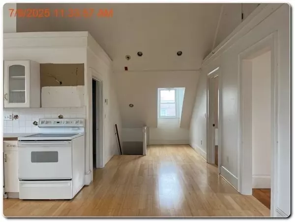 Lynn, MA 01902,13 Portland St #4