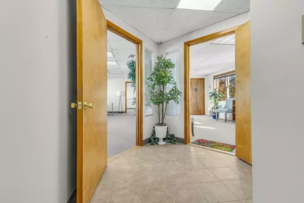 Sudbury, MA 01776,345 Boston Post Rd #C