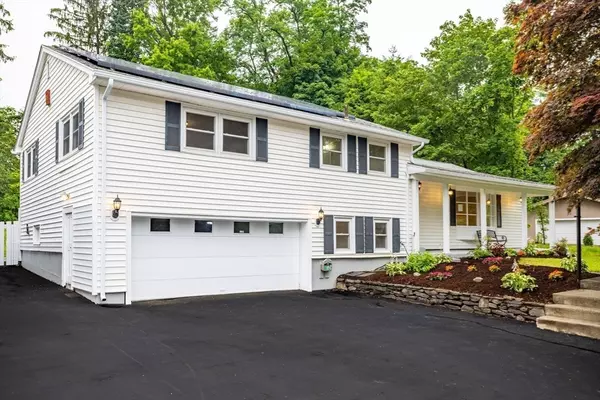 477 Salisbury St, Worcester, MA 01609