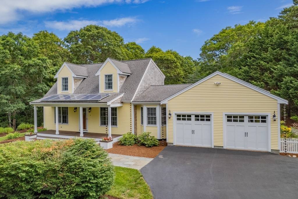 Barnstable, MA 02635,2 Julie Ln