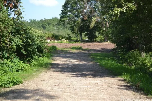 Dartmouth, MA 02747,0 Norfolk Avenue