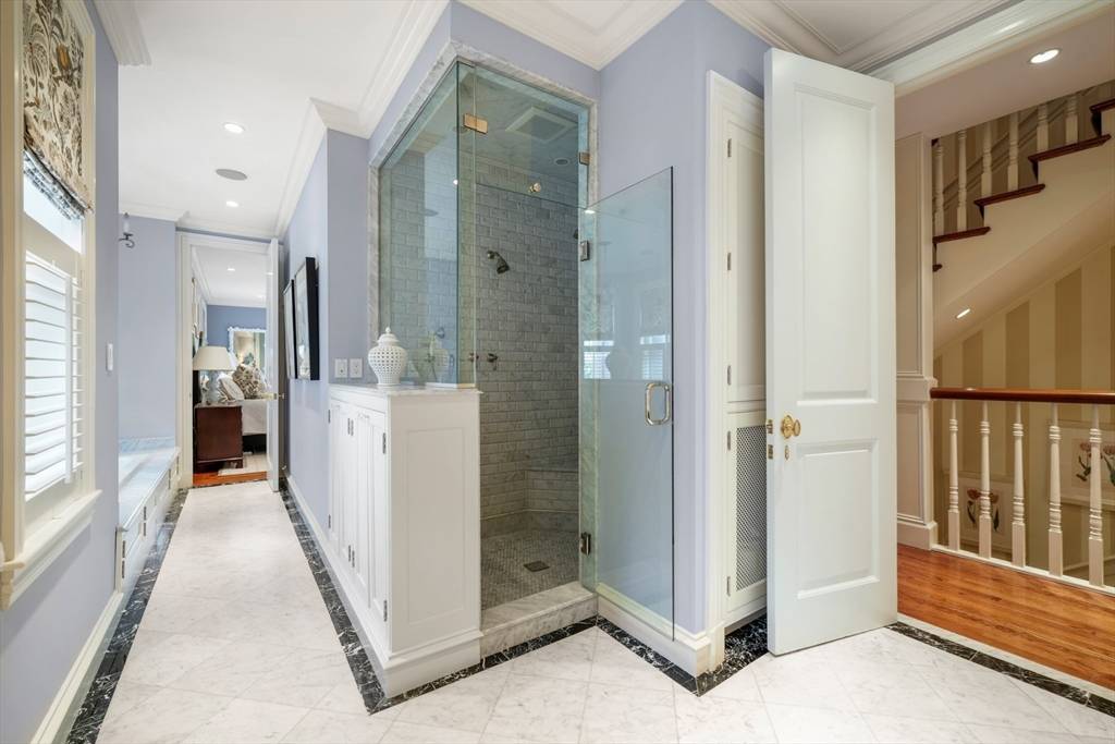Boston, MA 02116,36 Commonwealth Avenue #2