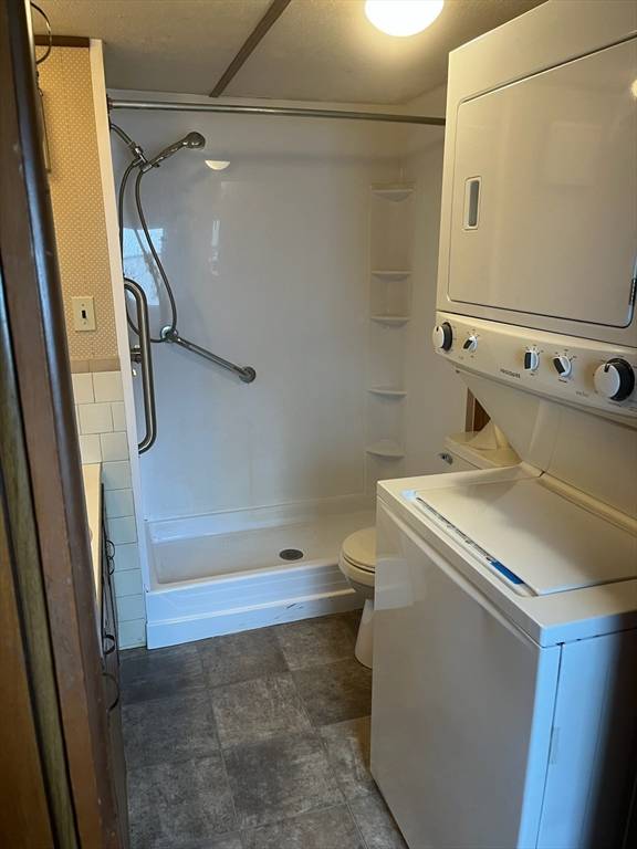 Peabody, MA 01960,252 Newbury Street #51