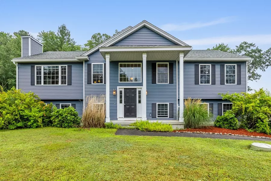 23 Hemlock Dr, Ayer, MA 01432