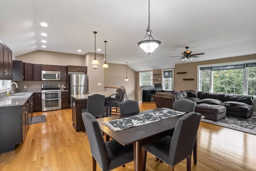 23 Hemlock Dr, Ayer, MA 01432