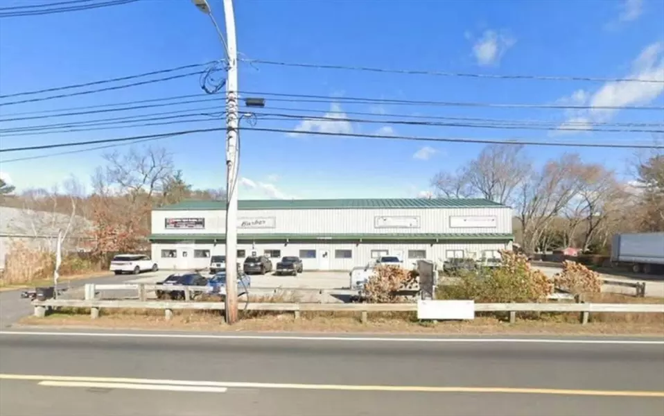 72 Elm St #1 & 2, Salisbury, MA 01952