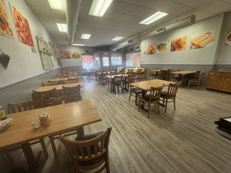 000 Lilley Ave, Lowell, MA 01850