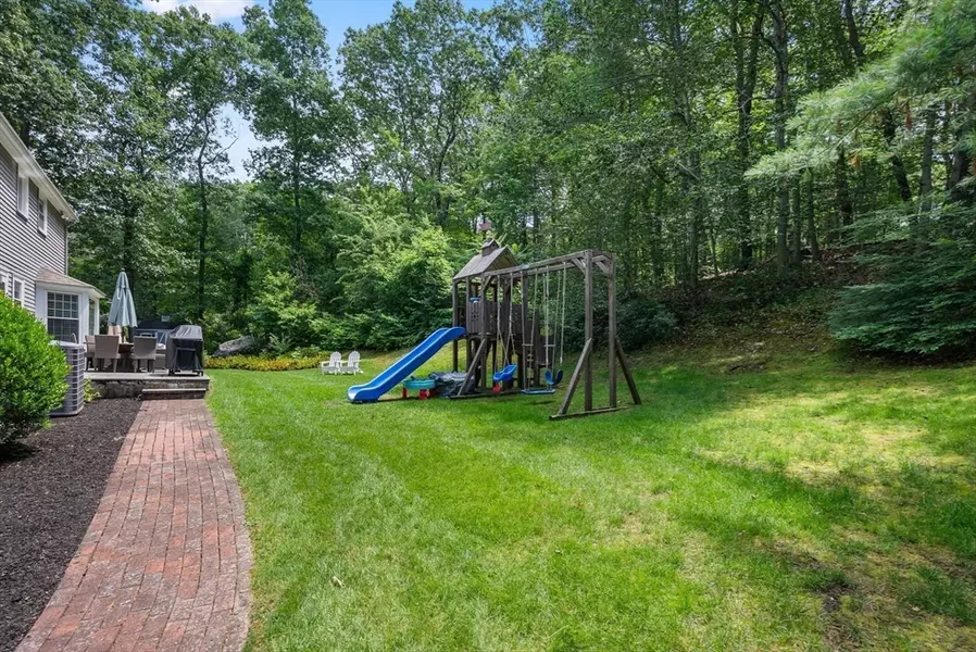 26 Cedar Hill Rd, Dover, MA 02030