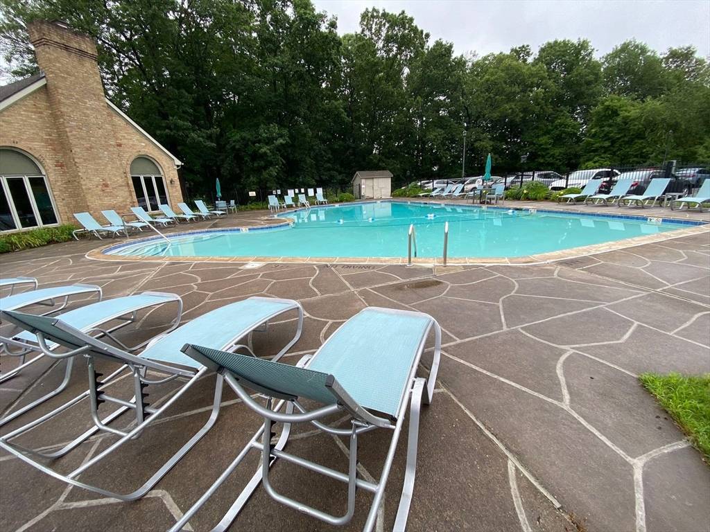 Shrewsbury, MA 01545,65 Commones Dr. #410